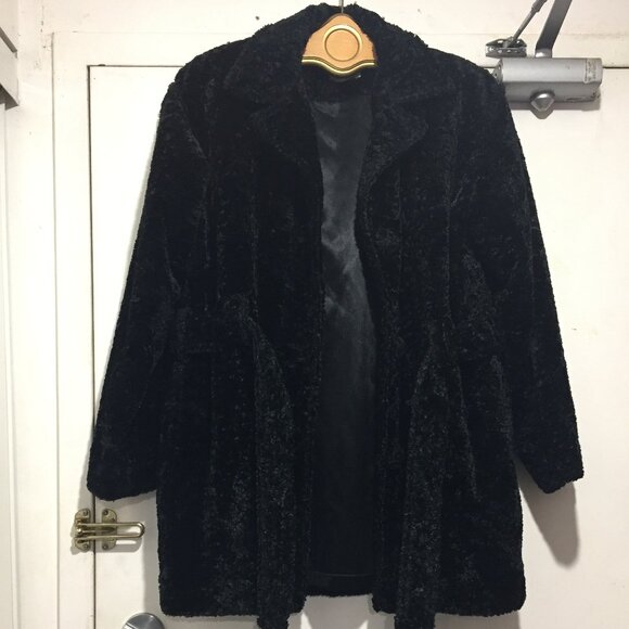 MARY APA DESIGNS TORONTO CANADA FAUX FUR COATS SIZE S/M - Picture 2 of 10